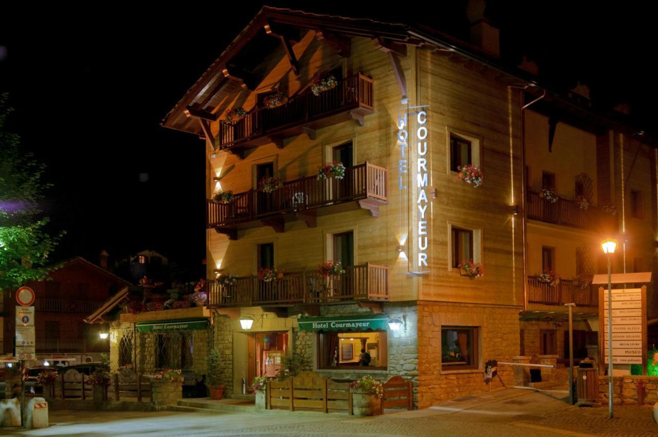 Hotel Courmayeur Exteriör bild