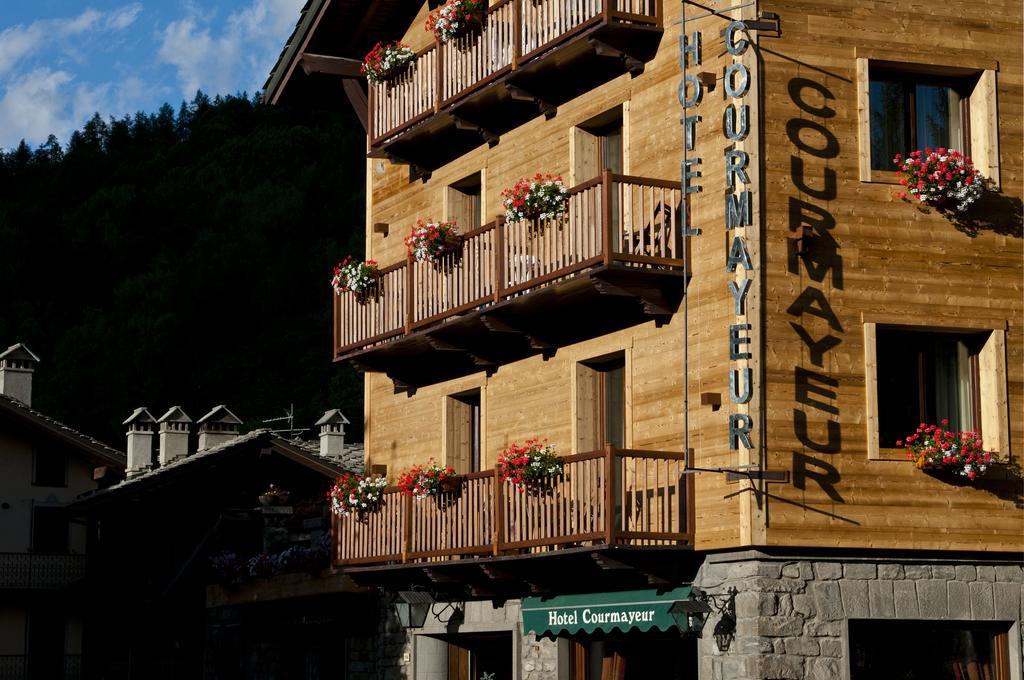 Hotel Courmayeur Exteriör bild