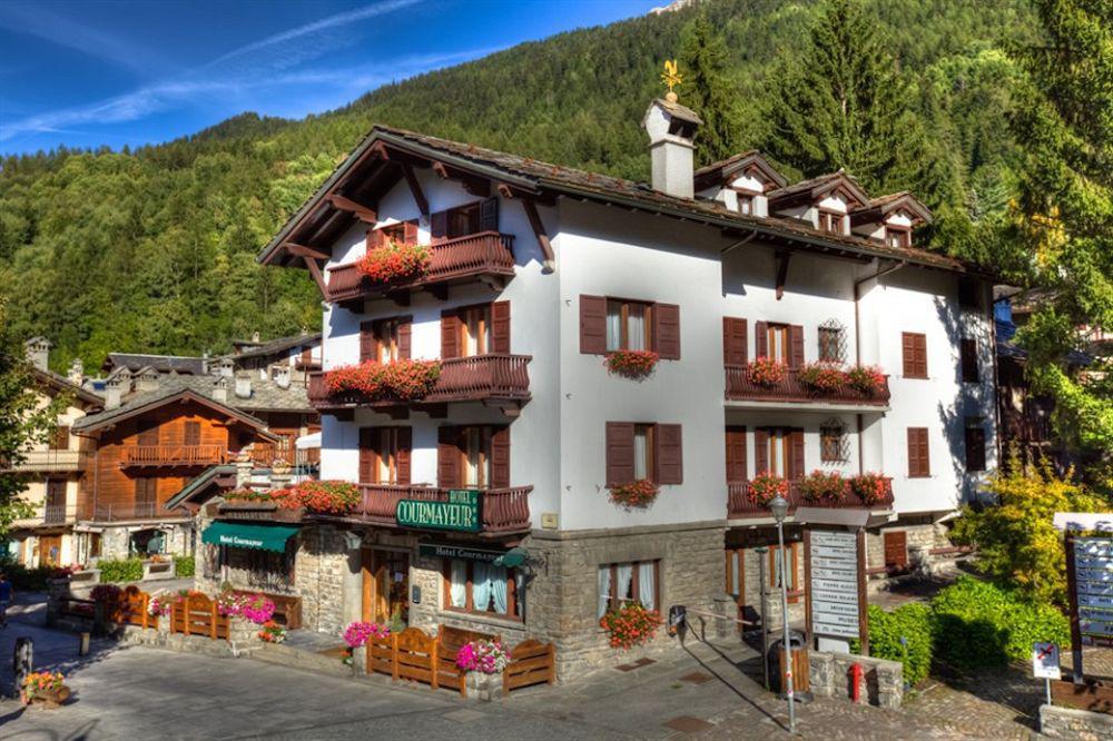 Hotel Courmayeur Exteriör bild