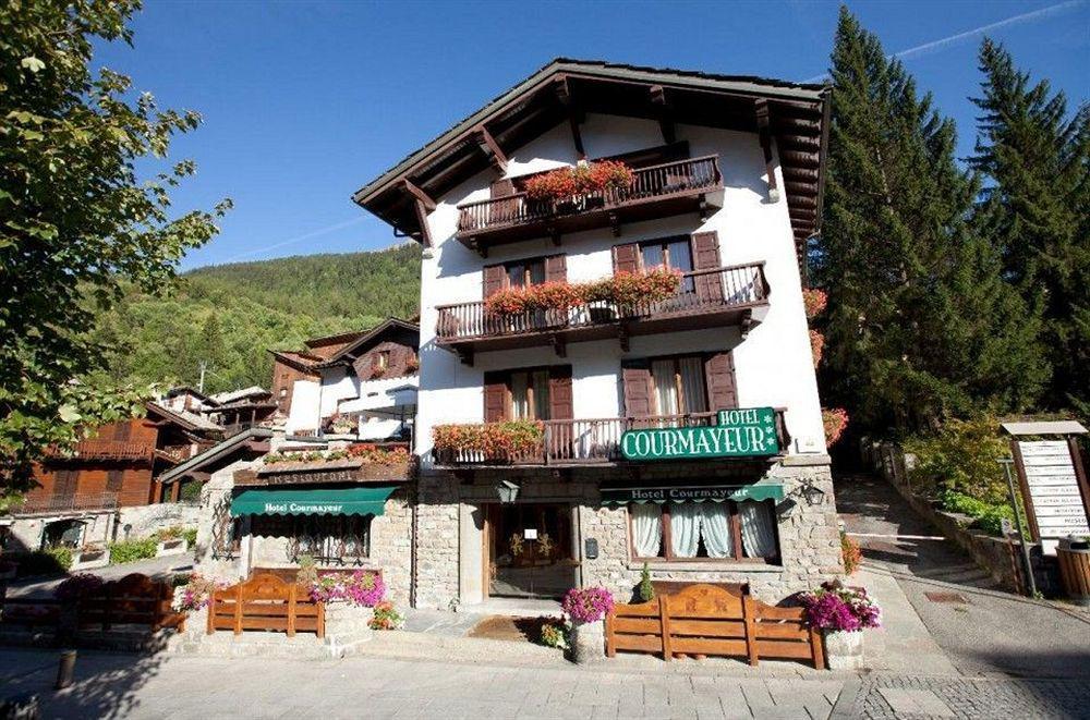 Hotel Courmayeur Exteriör bild